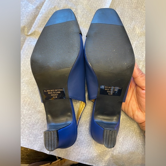 Navy Blue Classique Shoes - Picture 4 of 7